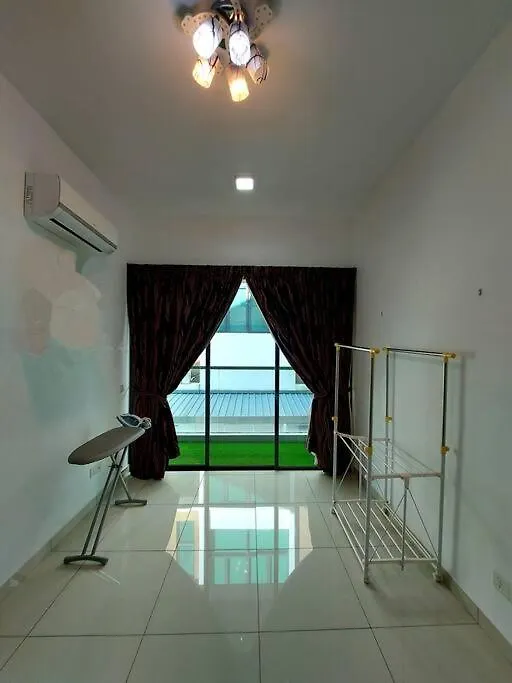 ●Stg12●3-Storey●Private House●2Step Access Garden● Bayan Lepas 0*,  Malezja